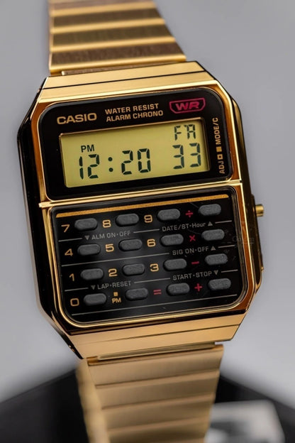 Reloj Casio CA-500WEG-1A - Elegancia Metálica con Funcionalidad Retro